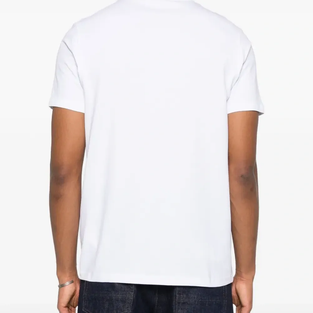 Футболка с логотипом