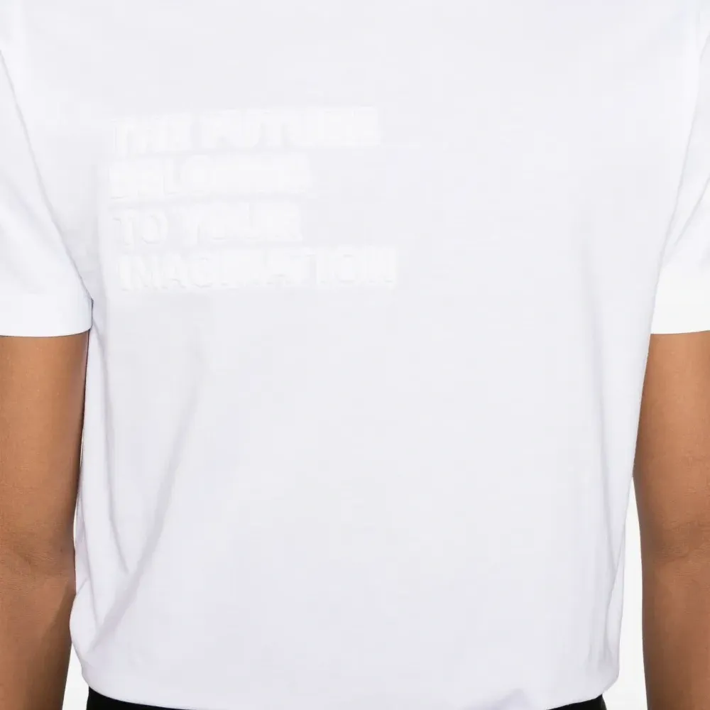 Футболка с логотипом