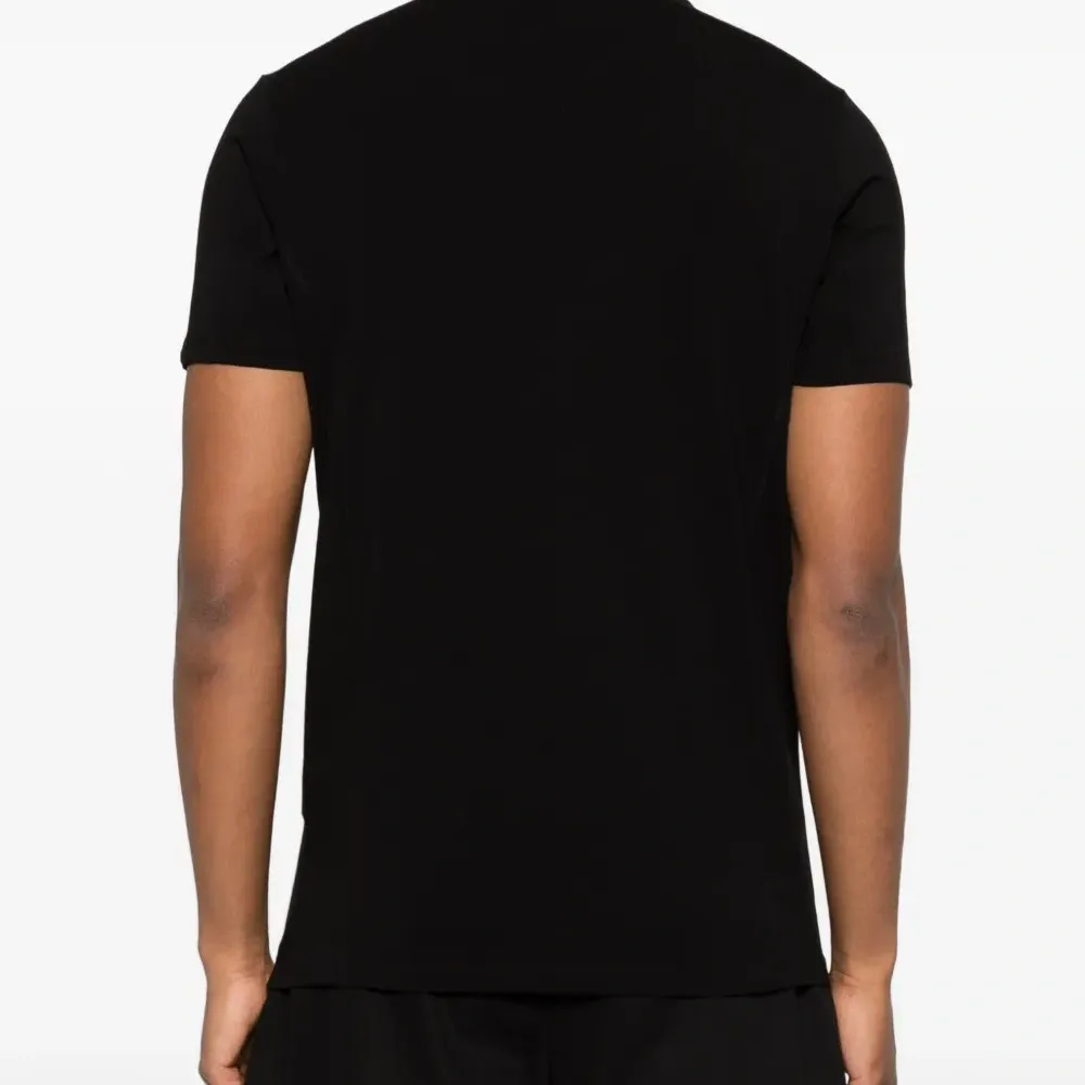 Футболка с логотипом