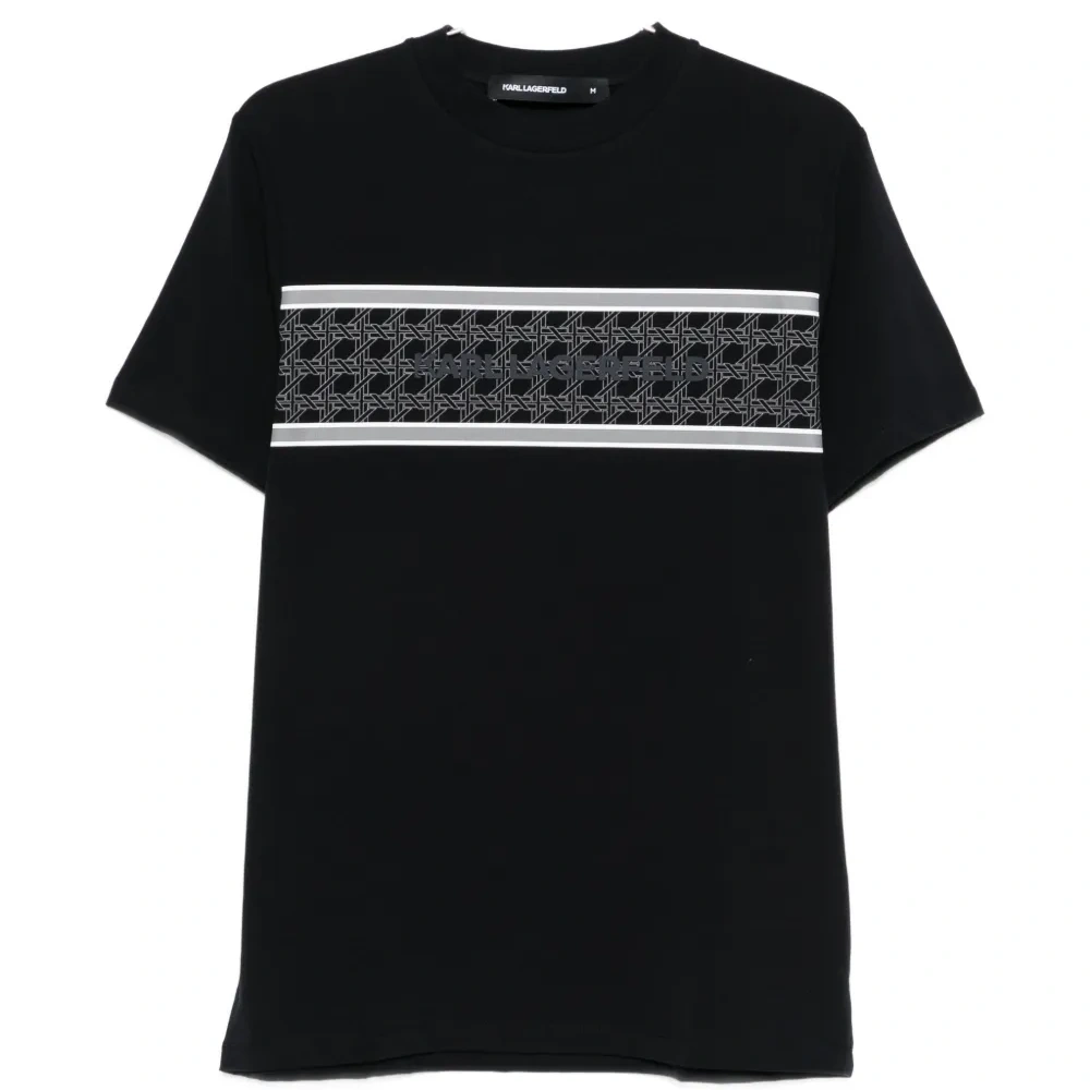 Футболка с тиснённым логотипом