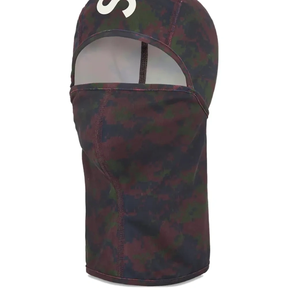 Термоактивная балаклава с цифровым камуфляжным принтом