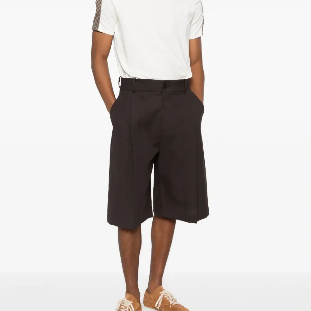 Футболка с логотипом