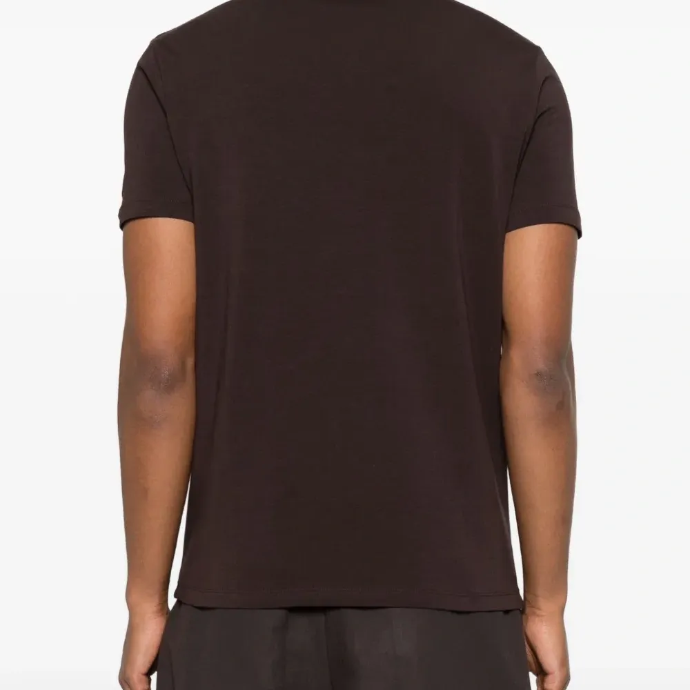 Футболка с логотипом