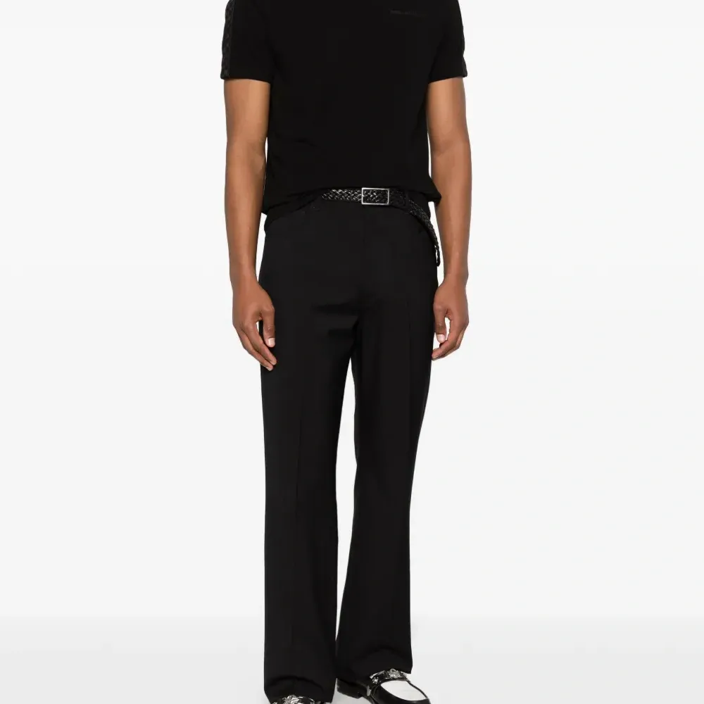 Футболка с круглым вырезом и короткими рукавами