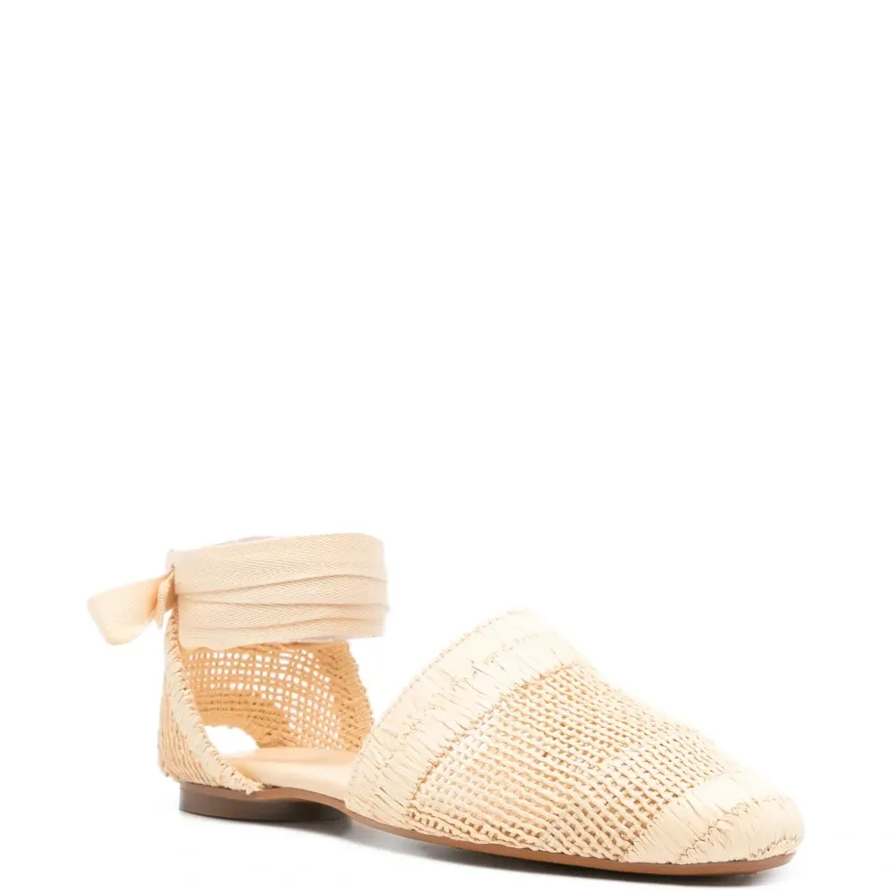 Плетёные эспадрильи с завязками
