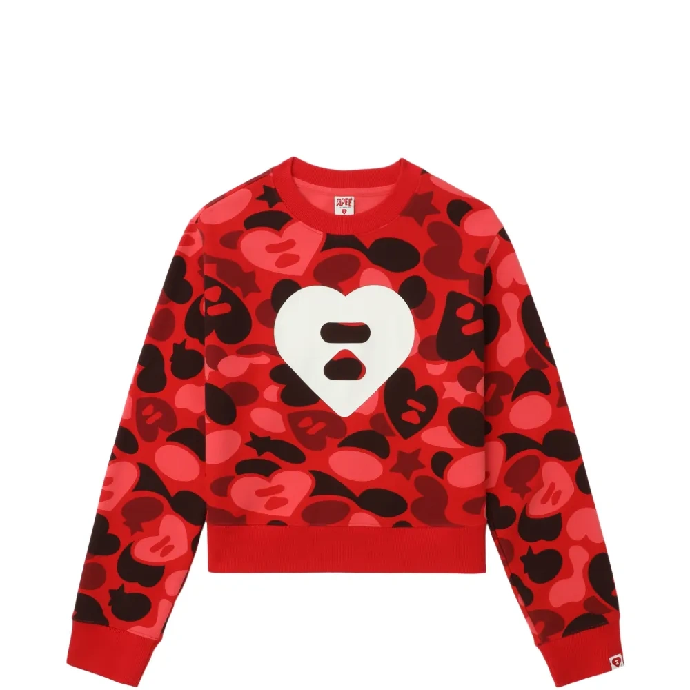 Свитер с принтом в виде сердец