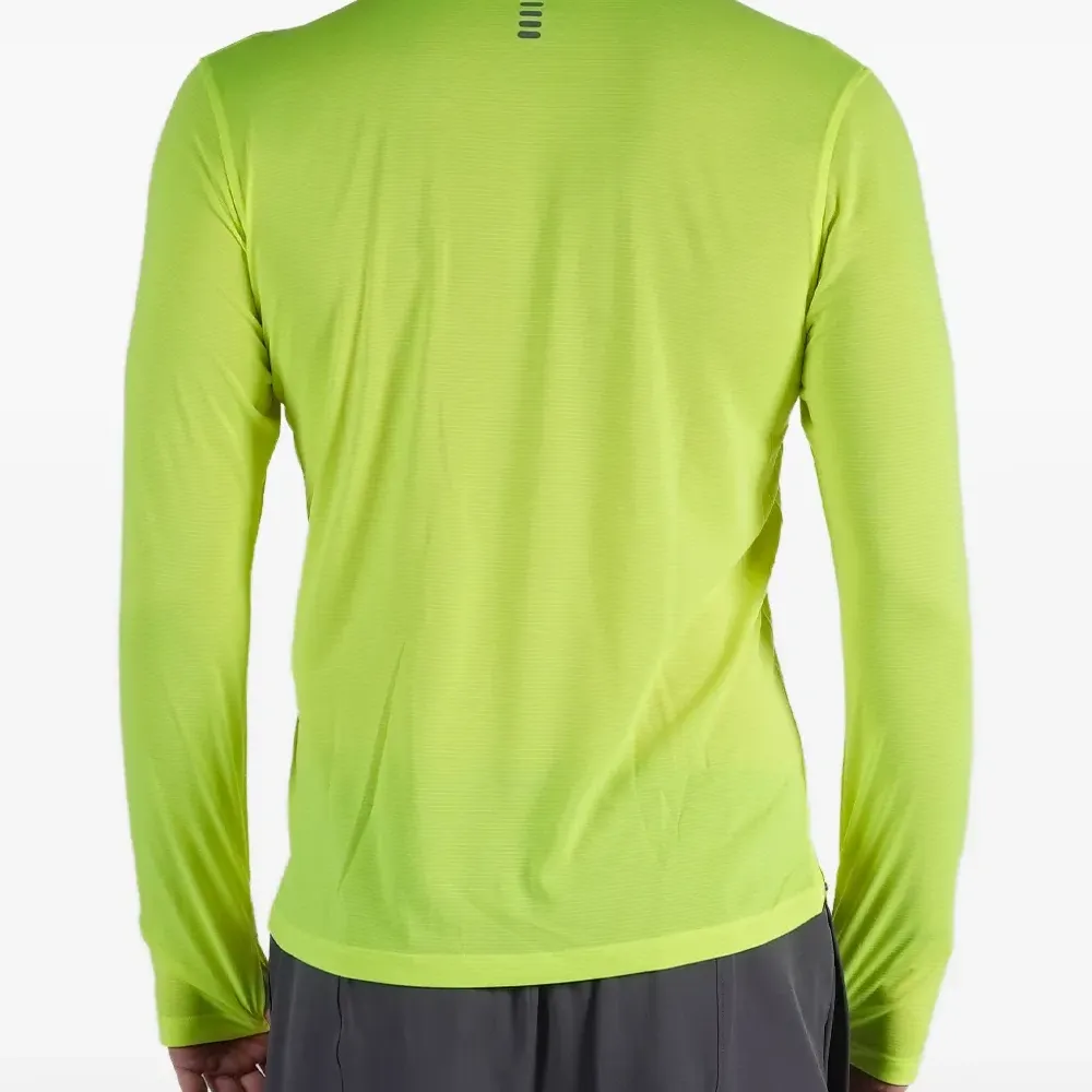 Футболка на молнии