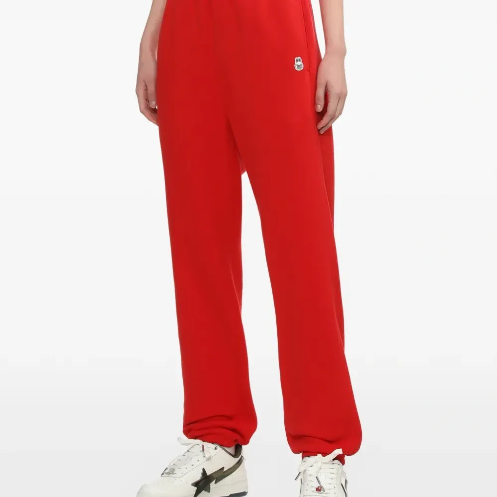 Брюки с накладными карманами