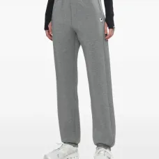 Брюки с нашивкой-логотипом