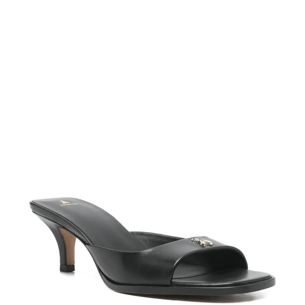 Босоножки на каблуке с квадратным носком