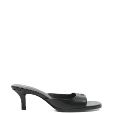 Босоножки на каблуке с квадратным носком