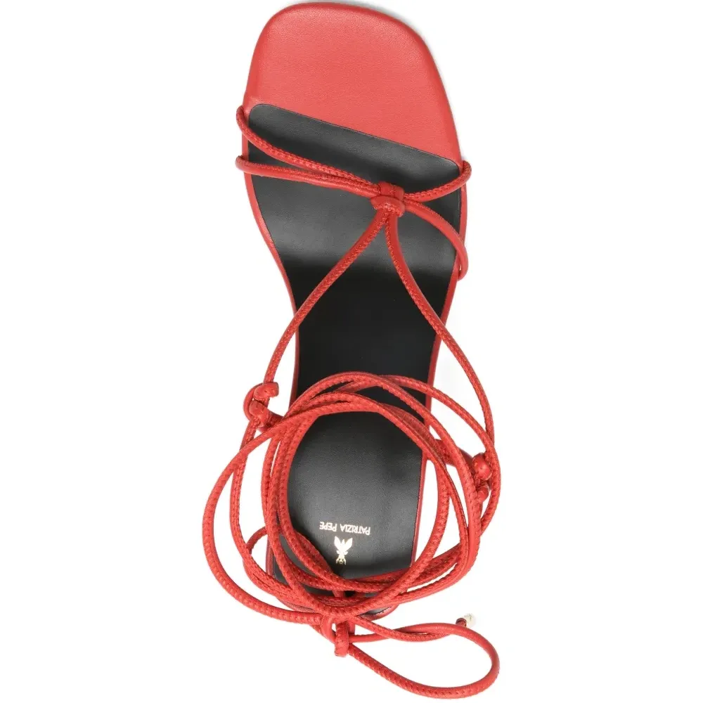 Новые сандалии на квадратном каблуке