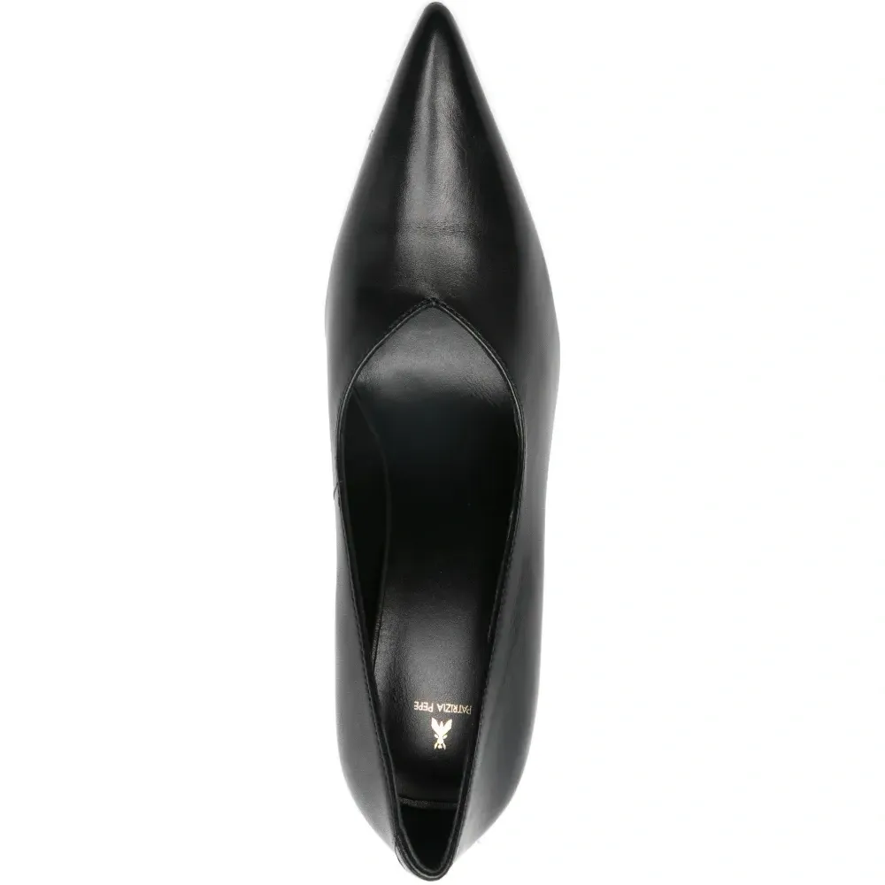 Кожаные туфли на каблуке