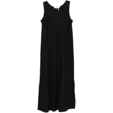 Макси-платье с V-образным вырезом