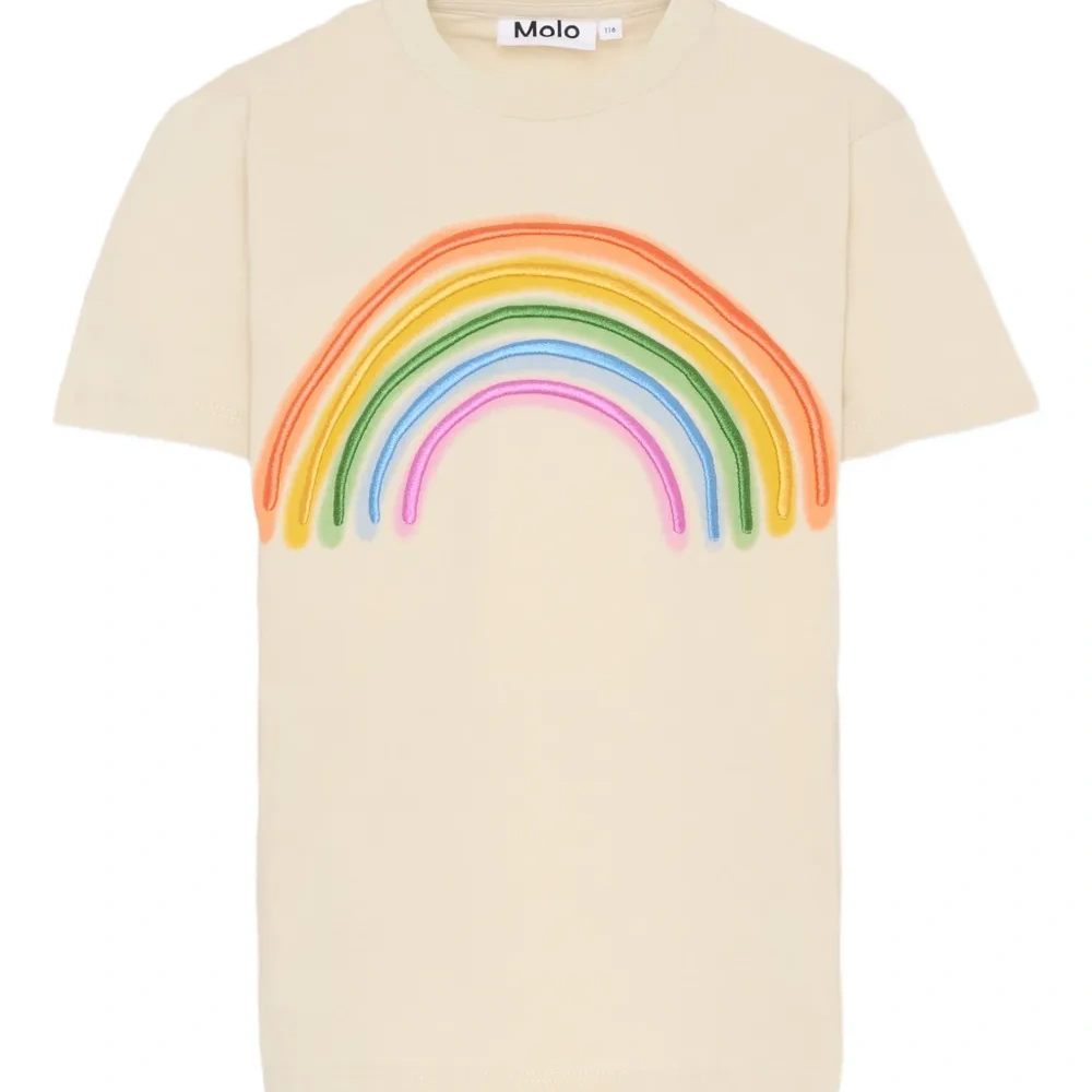 Футболка с короткими рукавами и радужным принтом Футболка с короткими рукавами и радужным принтом