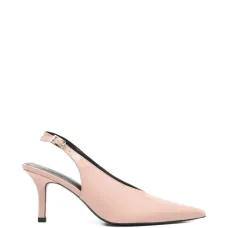 Туфли-лодочки на каблуке с ремешком на пятке