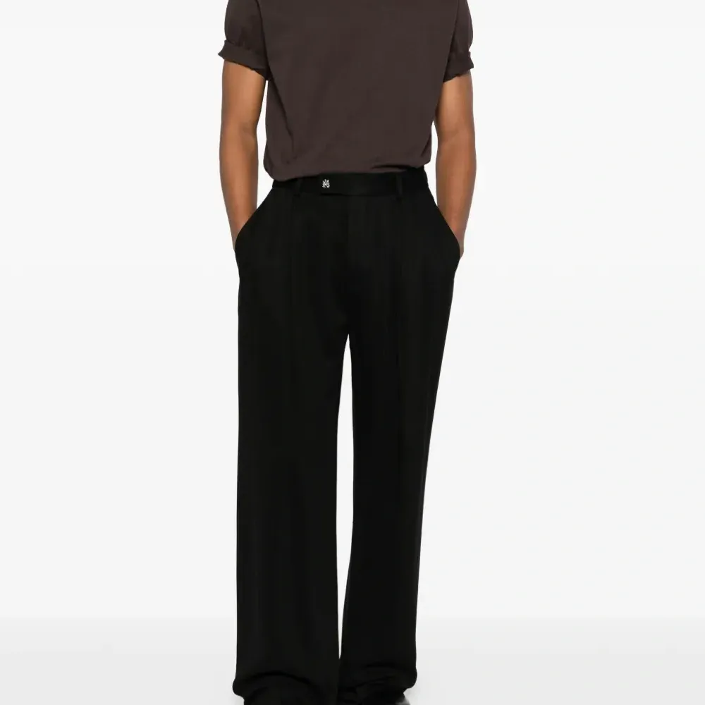 Футболка с логотипом