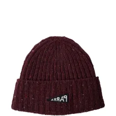 Вязаная шапка с перевёрнутым флагом Вязаная шапка с перевёрнутым флагом