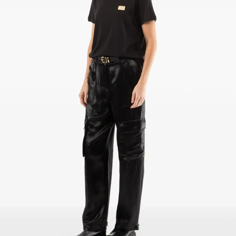 Футболка с круглым вырезом