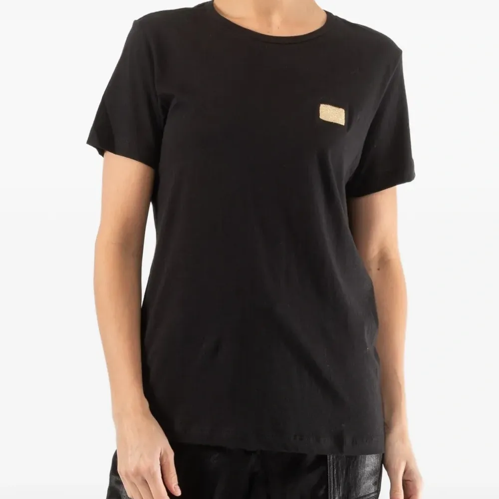 Футболка с круглым вырезом