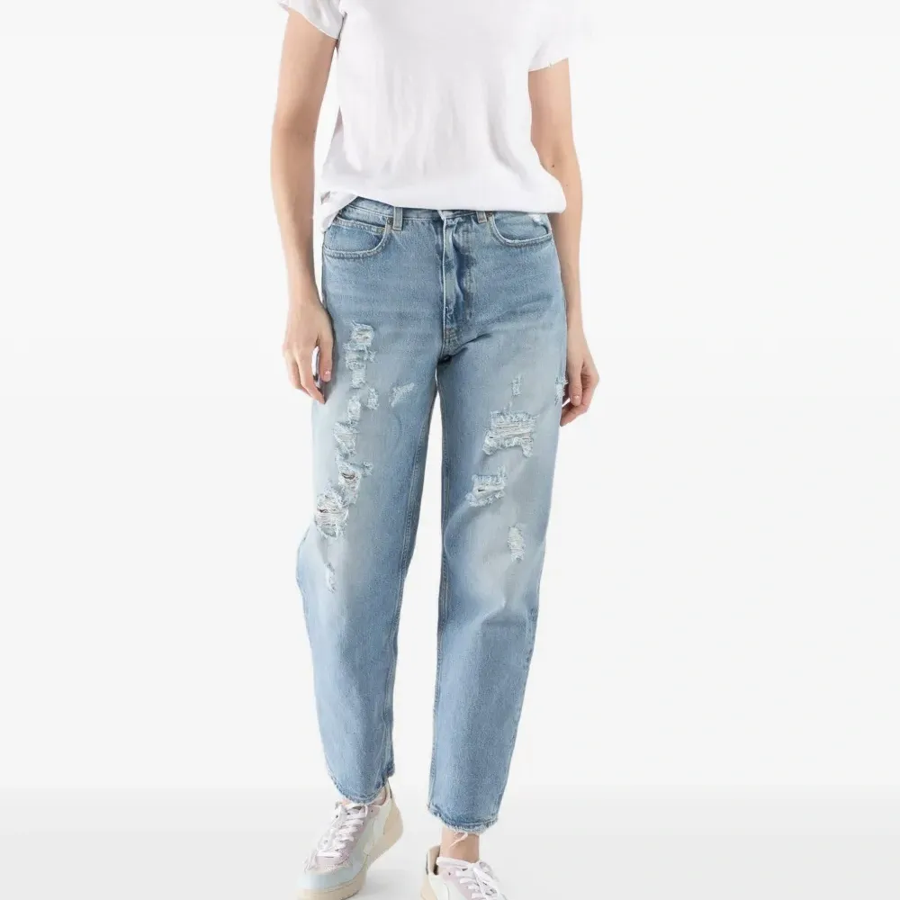 Приталенная футболка с короткими рукавами