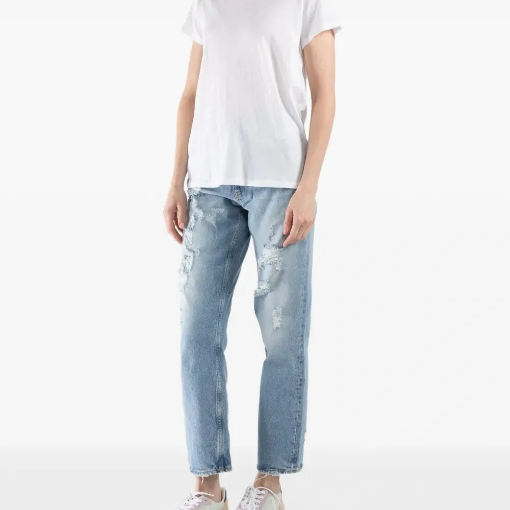 Приталенная футболка с короткими рукавами