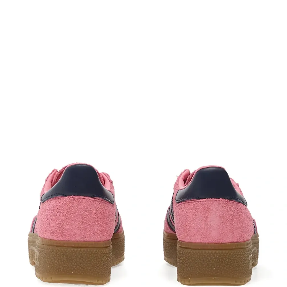 Кроссовки Handball Spezial Bold с тремя полосками и приподнятой подошвой