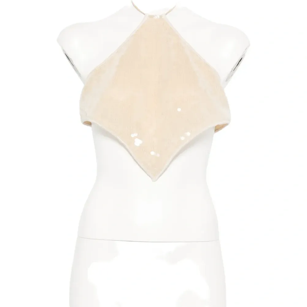 Топ с отделкой пайетками