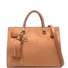 Текстурированная сумка-тоут Manhattan с тиснением и кисточкой Текстурированная сумка-тоут Manhattan с тиснением и кисточкой