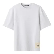 Футболка с вышитым логотипом