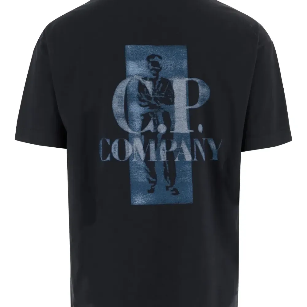 Футболка с короткими рукавами