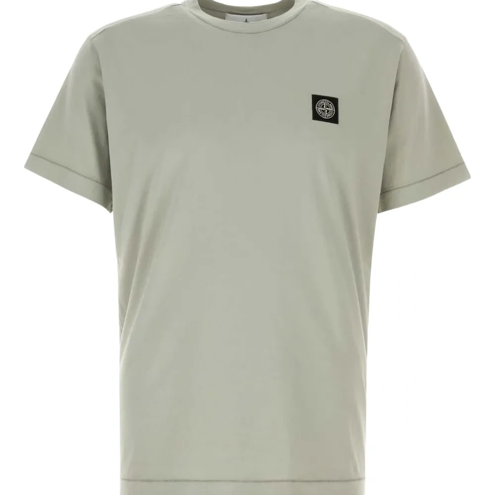 Футболка с нашивкой-логотипом