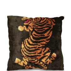 Подушка с тигровым принтом Подушка с тигровым принтом