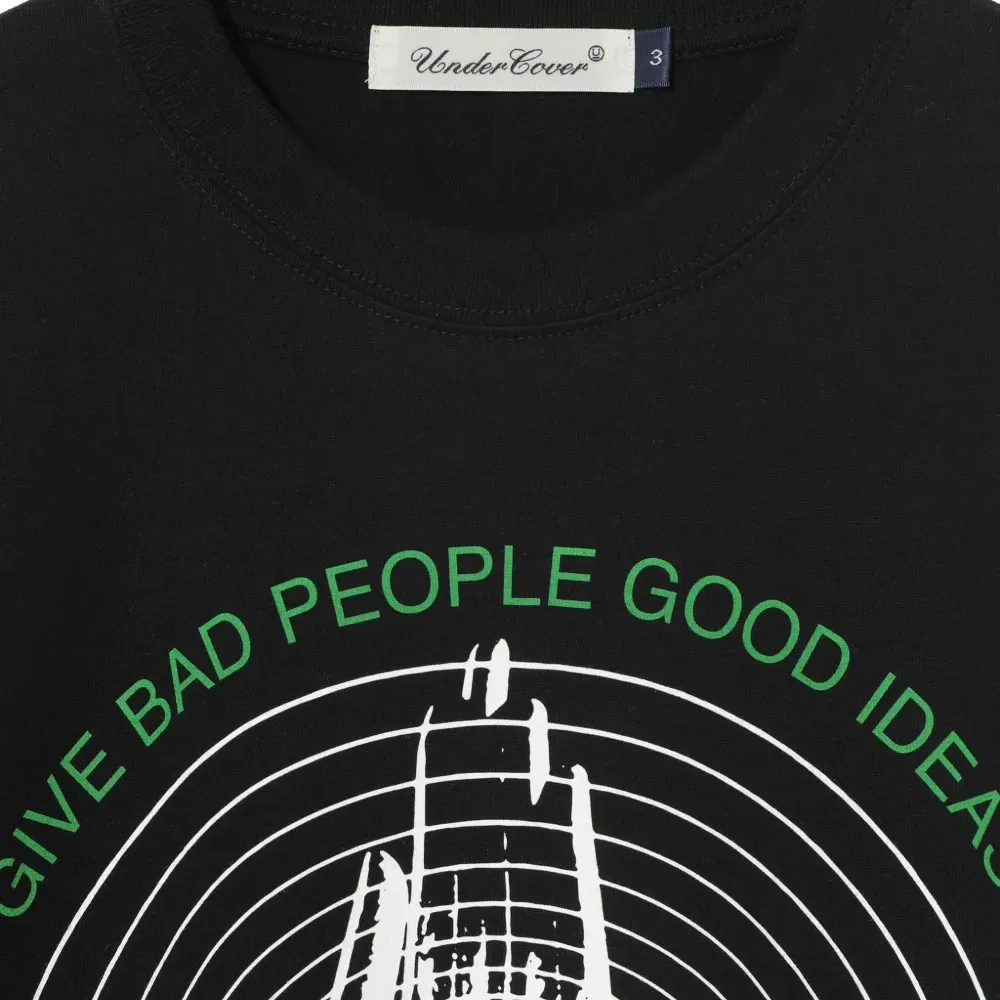 Футболка с графичным принтом