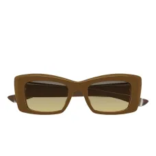 Солнцезащитные очки в прямоугольной оправе Солнцезащитные очки в прямоугольной оправе