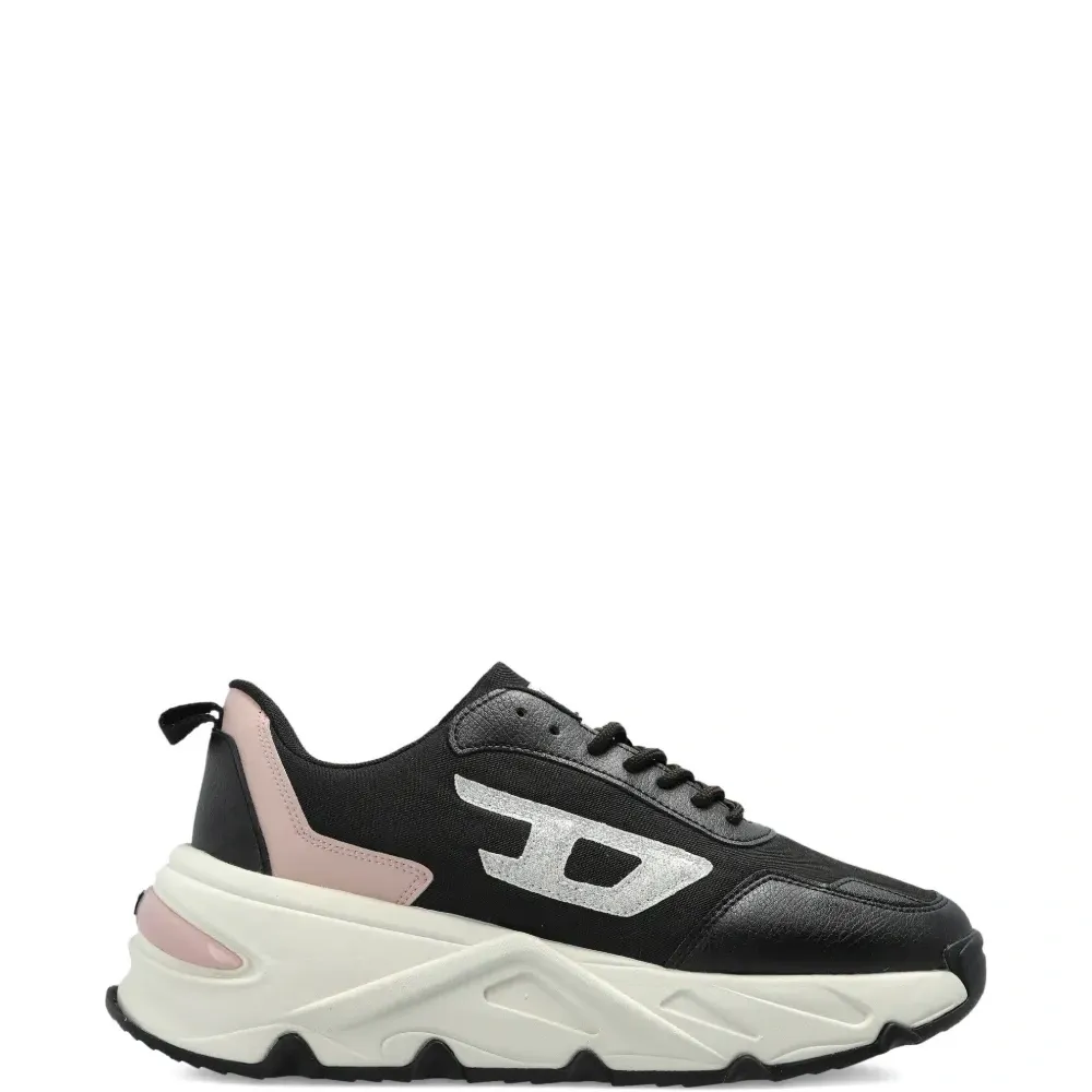 Кроссовки с нашивкой-логотипом