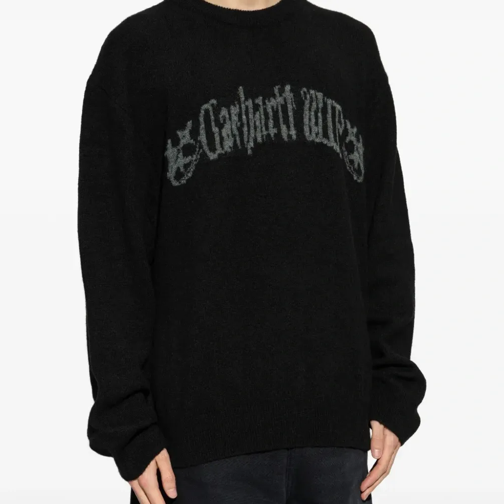 Графичный вязаный свитер