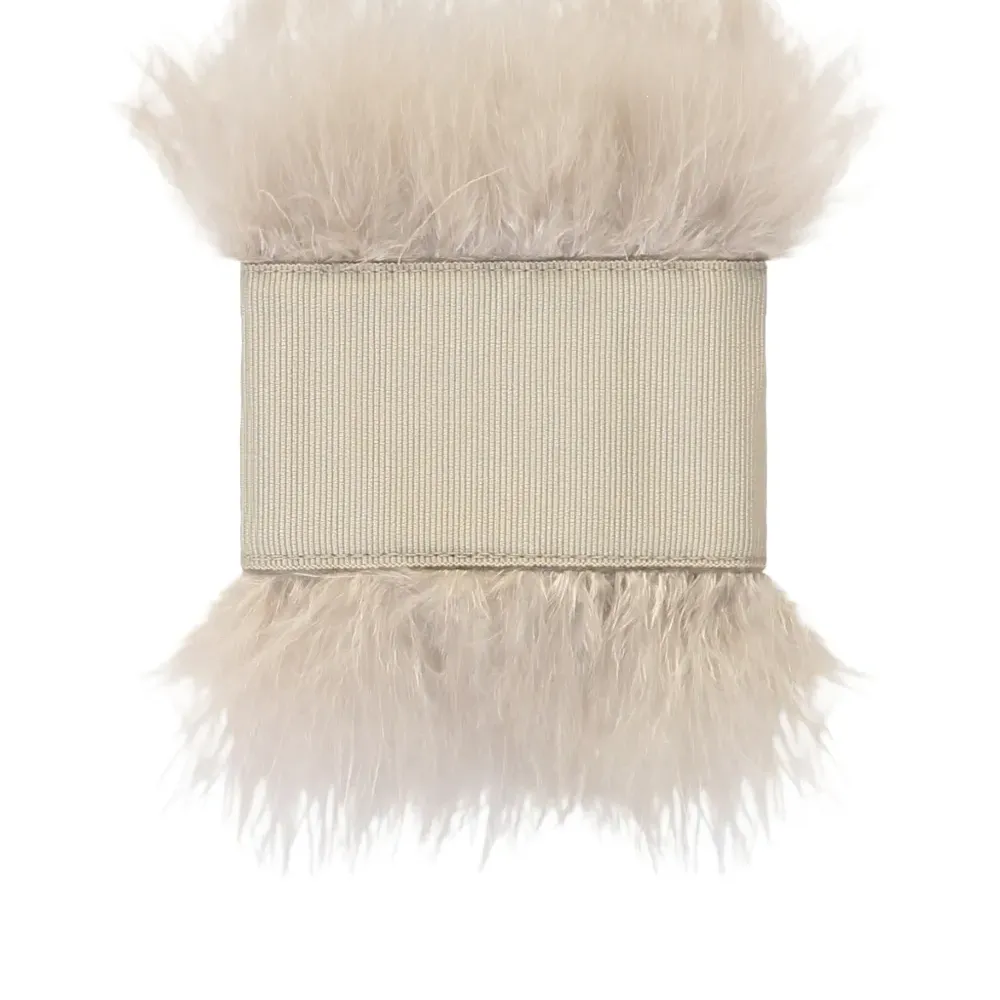 Браслет с перьями