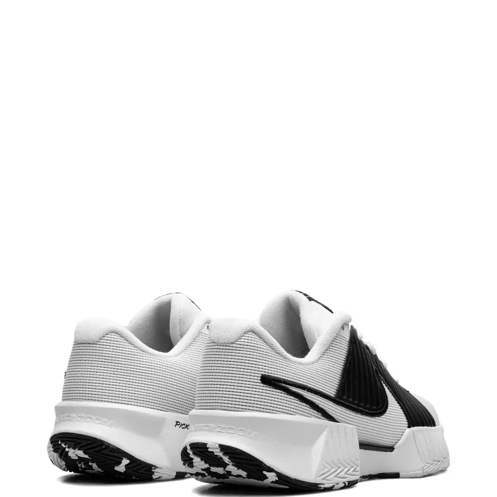 Кроссовки Zoom Challenge