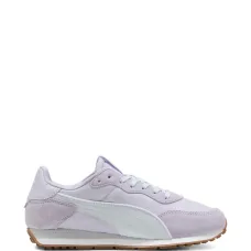 Кроссовки на шнуровке цвета роза