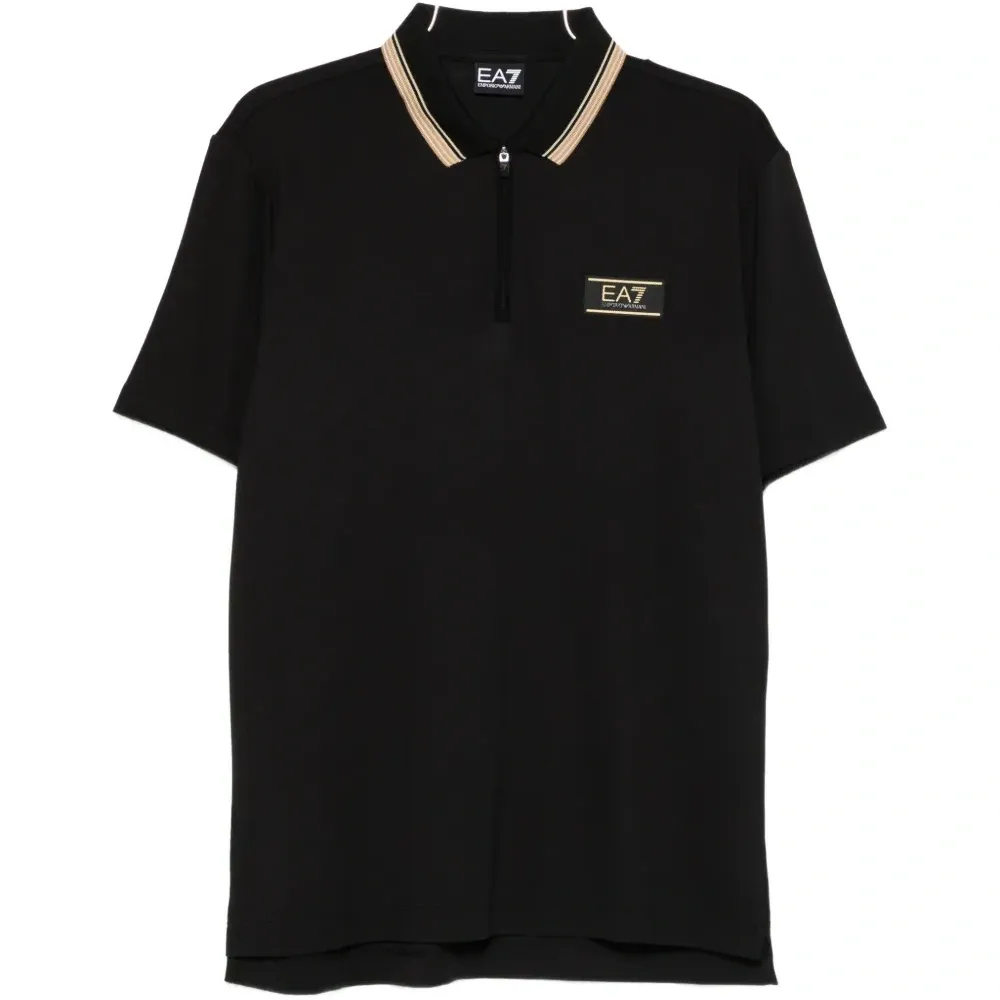 Поло с нашивкой-логотипом