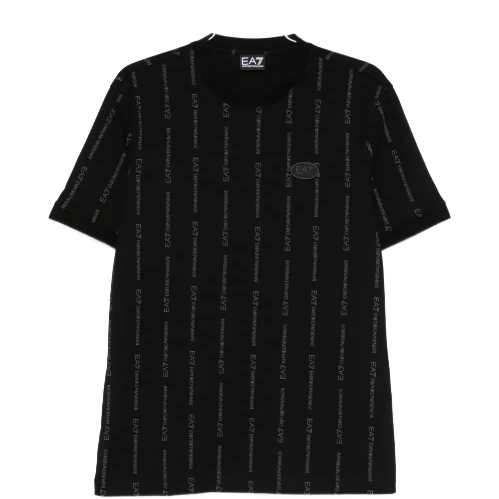 Футболка с логотипом