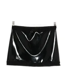 Чёрная мини-юбка