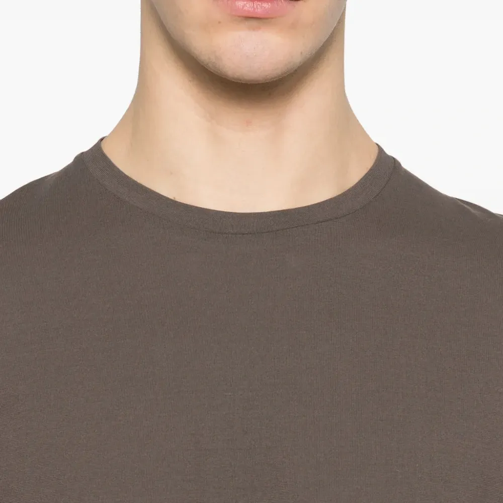 Футболка с круглым вырезом