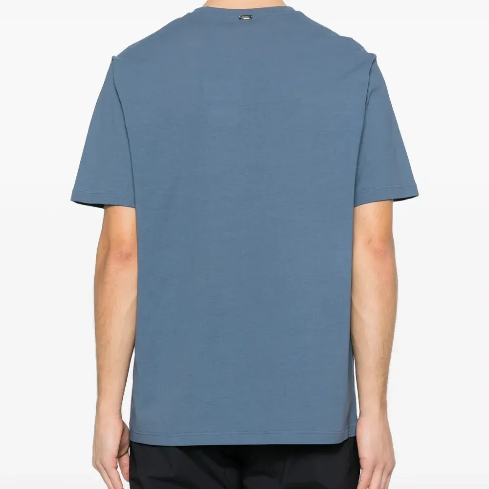 Футболка с круглым вырезом