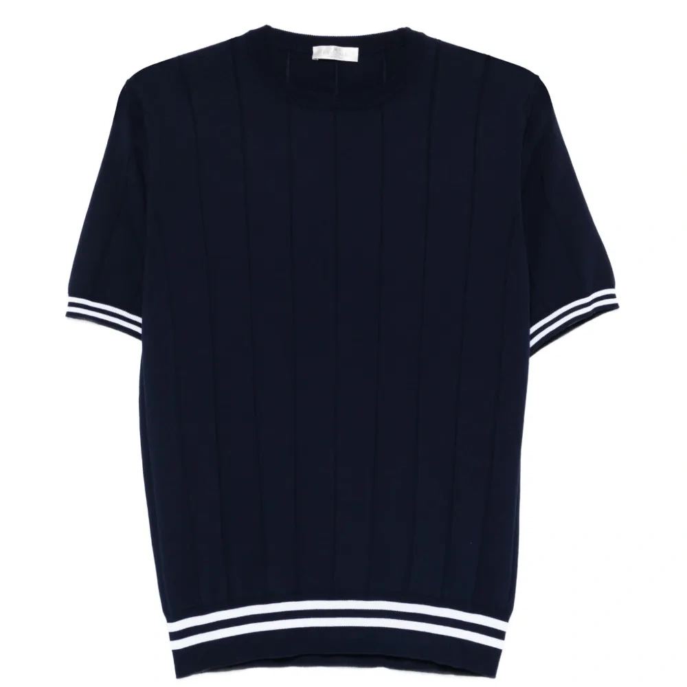 Полосатая футболка