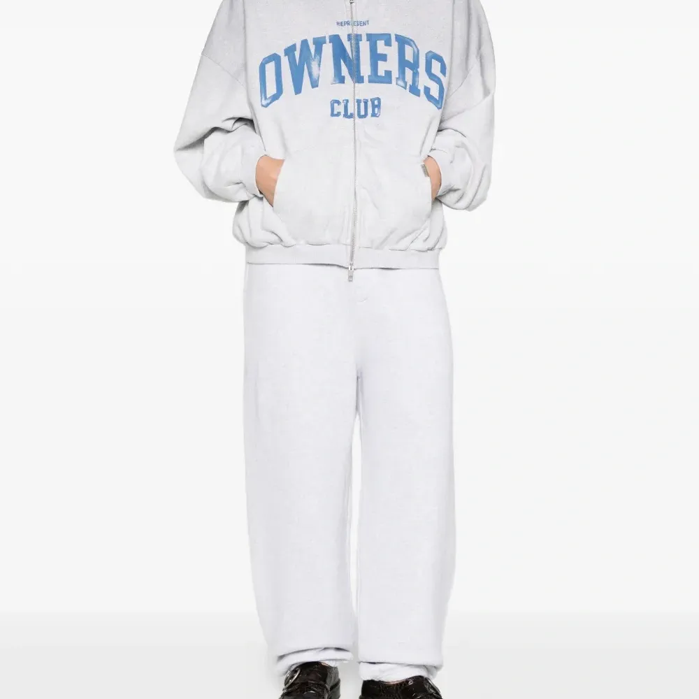 Толстовка на молнии