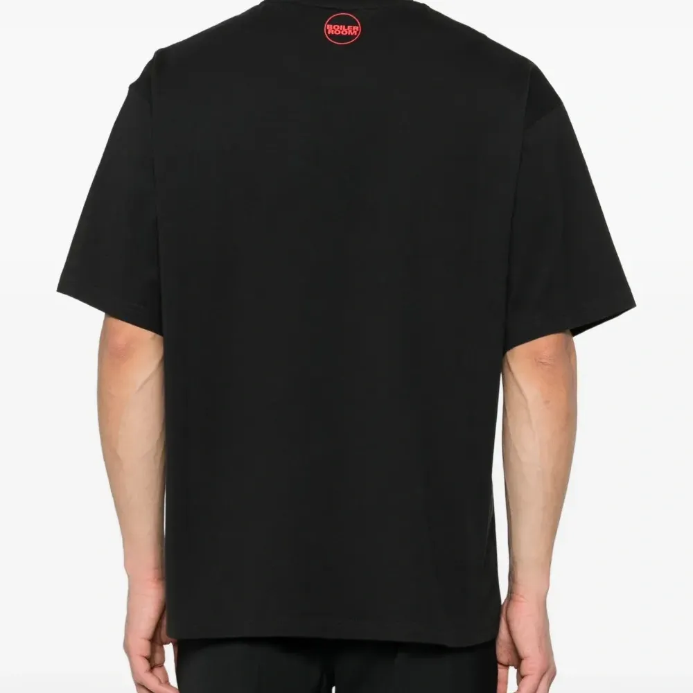 Футболка с графическим принтом