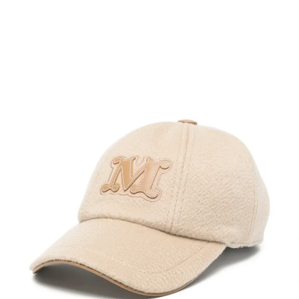 Бейсбольная кепка с аппликацией