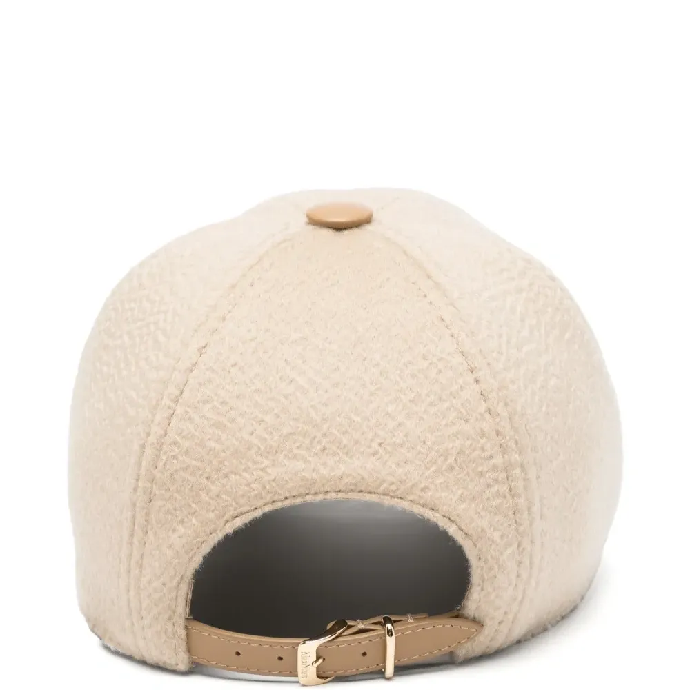 Бейсбольная кепка с аппликацией